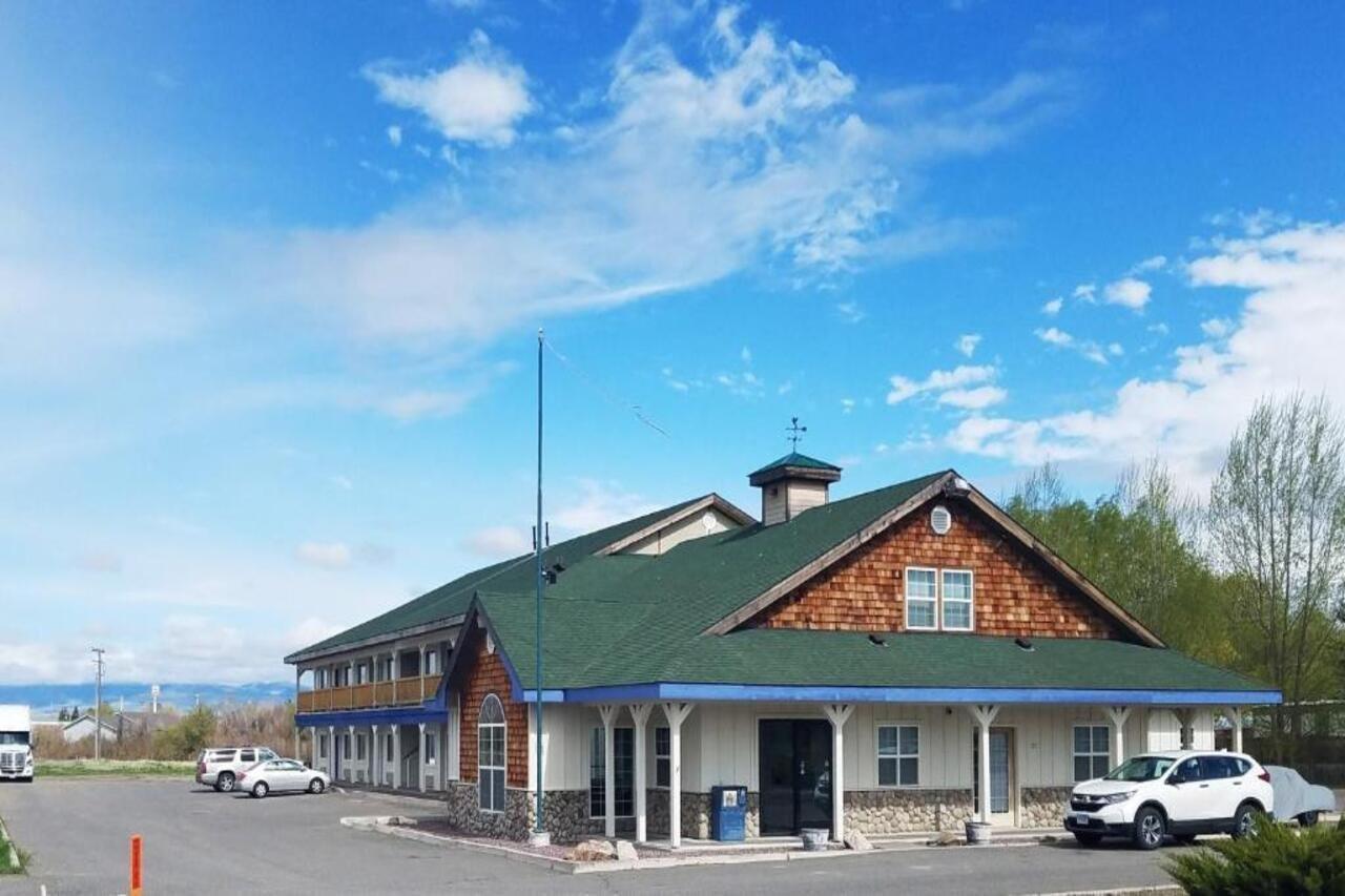 The Beaverhead Lodge 딜런 외부 사진